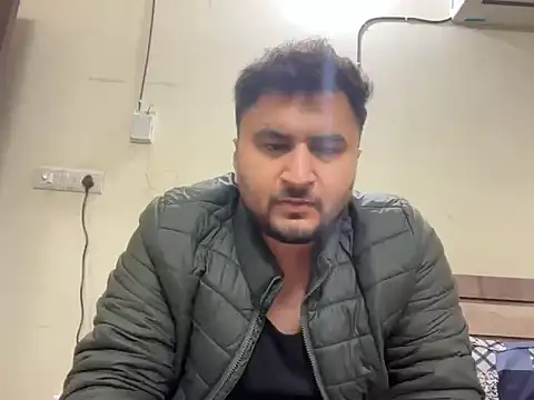 gauravgay93 online show from February 4, 2025, 5:12 pm