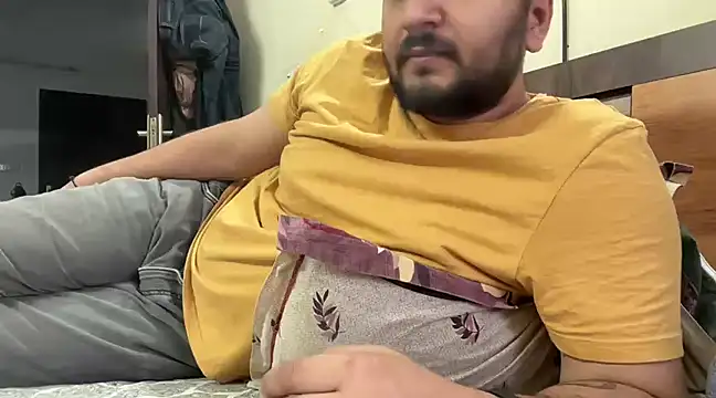 gauravgay93 online show from March 9, 2025, 1:04 pm