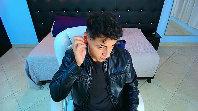 Lobo 17  online show from January 11, 2025, 3:44 am