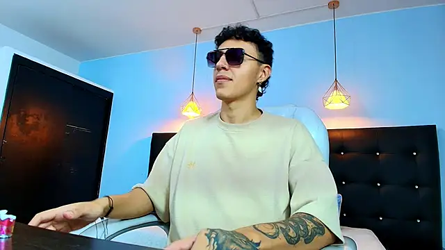 Lobo 17  online show from February 26, 2025, 4:14 am