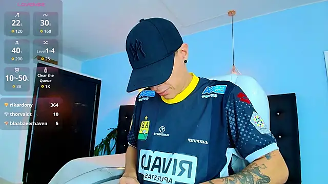 Lobo 17  online show from September 10, 2025, 3:50 am