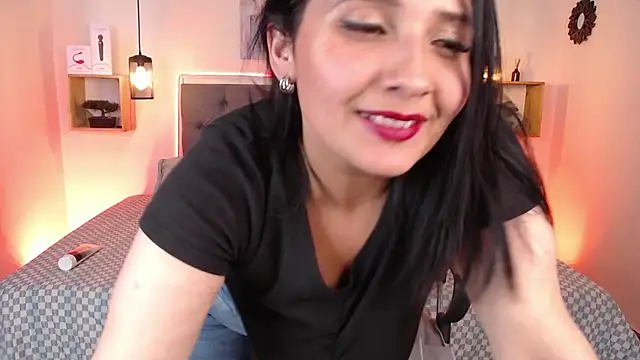 emily leinner online show from December 15, 2024, 8:58 pm
