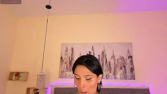 emily leinner online show from June 25, 2026, 2:00 am