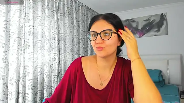 Snapshot of MyaBigBoobs chatting on October 3, 2025, 8:11 am MyaBigBoobs online show from October 3, 2025, 8:11 am