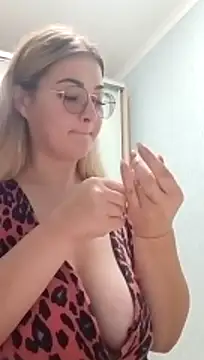 pussyCat t online show from November 2, 2025, 5:37 pm