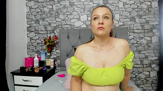 your angel7 online show from November 12, 2025, 1:39 am