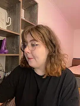 Snapshot of cinnabon_ chatting on December 13, 2024, 7:36 am cinnabon  online show from December 13, 2024, 7:36 am