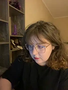 Snapshot of cinnabon_ chatting on December 24, 2024, 4:19 pm cinnabon  online show from December 24, 2024, 4:19 pm