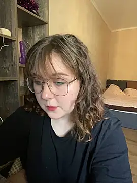 Snapshot of cinnabon_ chatting on January 10, 2025, 9:13 am cinnabon  online show from January 10, 2025, 9:13 am