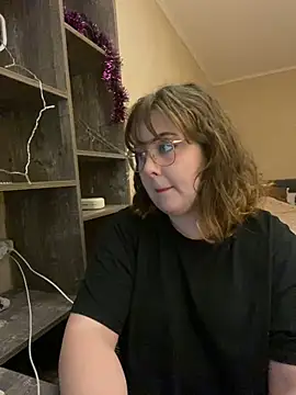 Snapshot of cinnabon_ chatting on January 11, 2025, 3:09 pm cinnabon  online show from January 11, 2025, 3:09 pm