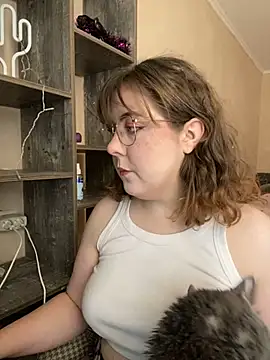 Snapshot of cinnabon_ chatting on January 13, 2025, 10:58 am cinnabon  online show from January 13, 2025, 10:58 am