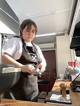 Snapshot of cinnabon_ chatting on February 12, 2025, 11:18 am cinnabon  online show from February 12, 2025, 11:18 am