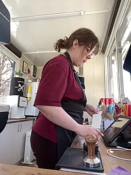 Snapshot of cinnabon_ chatting on March 7, 2025, 8:45 am cinnabon  online show from March 7, 2025, 8:45 am