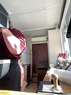 Snapshot of cinnabon_ chatting on March 9, 2025, 12:09 pm cinnabon  online show from March 9, 2025, 12:09 pm