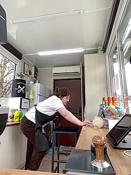 Snapshot of cinnabon_ chatting on March 20, 2025, 9:48 am cinnabon  online show from March 20, 2025, 9:48 am