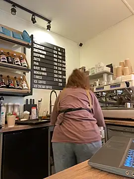 Snapshot of cinnabon_ chatting on September 20, 2025, 12:39 pm cinnabon  online show from September 20, 2025, 12:39 pm