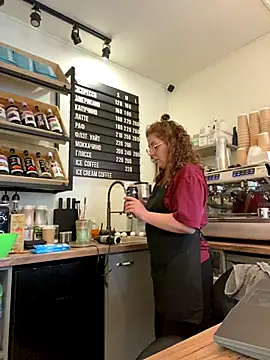 Snapshot of cinnabon_ chatting on September 24, 2025, 11:13 am cinnabon  online show from September 24, 2025, 11:13 am