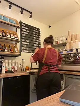 Snapshot of cinnabon_ chatting on September 30, 2025, 4:34 pm cinnabon  online show from September 30, 2025, 4:34 pm