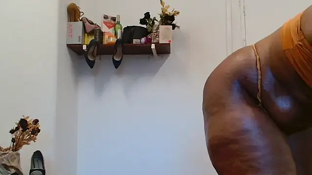 xTALLSEXYBUMx online show from October 10, 2025, 4:11 am