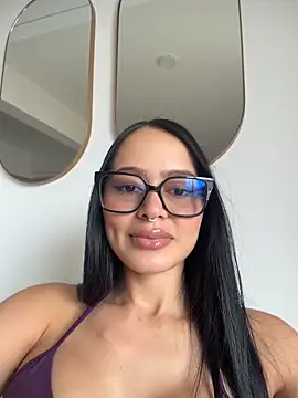 Snapshot of rubyhill_2711 chatting on June 15, 2026, 5:04 pm rubyhill 2711 online show from June 15, 2026, 5:04 pm