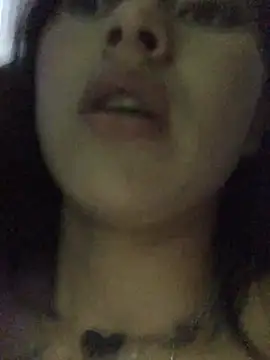 Snapshot of emily_22x chatting on January 23, 2025, 12:25 am emily 22x online show from January 23, 2025, 12:25 am