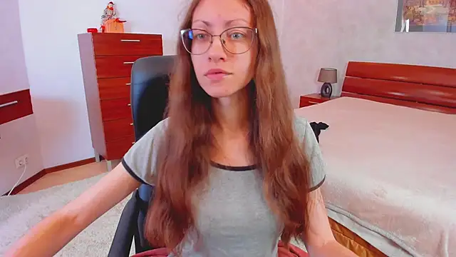 Snapshot of Pantyhose_Mila chatting on October 19, 2025, 7:03 pm Pantyhose Mila online show from October 19, 2025, 7:03 pm