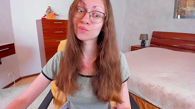 Pantyhose Mila online show from June 28, 2026, 8:15 pm