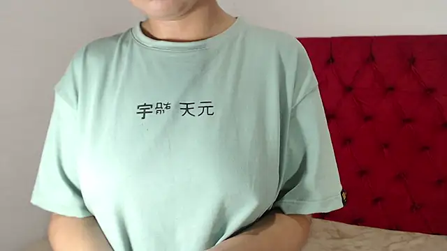 CarolineBrunx online show from December 27, 2024, 10:48 pm