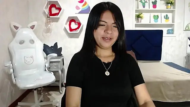 Snapshot of CarolineBrunx chatting on September 19, 2025, 3:19 am CarolineBrunx online show from September 19, 2025, 3:19 am