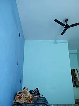 Ishan003 online show from December 5, 2025, 5:38 am