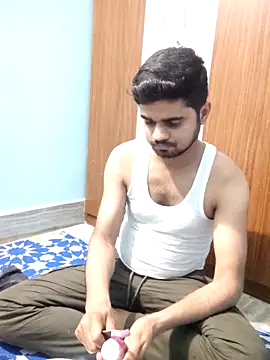 Ishan003 online show from April 22, 2026, 2:40 pm