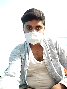 Ishan003 online show from May 9, 2026, 6:35 pm