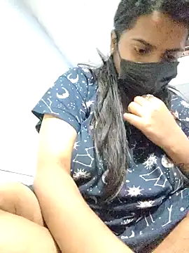 Priya Strip online show from December 18, 2024, 4:28 pm