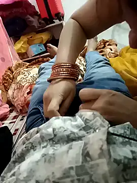 Bhabhi desi12 online show from February 26, 2025, 8:59 am