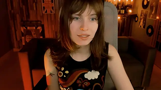 LolaAsmus online show from February 5, 2026, 9:25 am