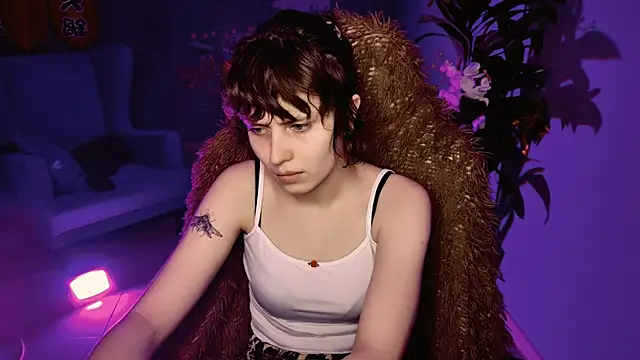 LolaAsmus online show from April 28, 2026, 12:54 pm