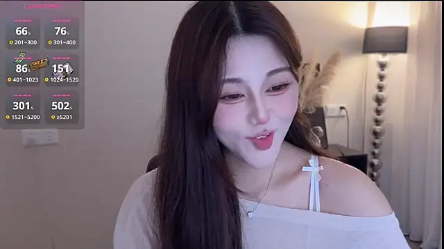 Strawberrybabyy1 online show from December 18, 2025, 8:48 pm