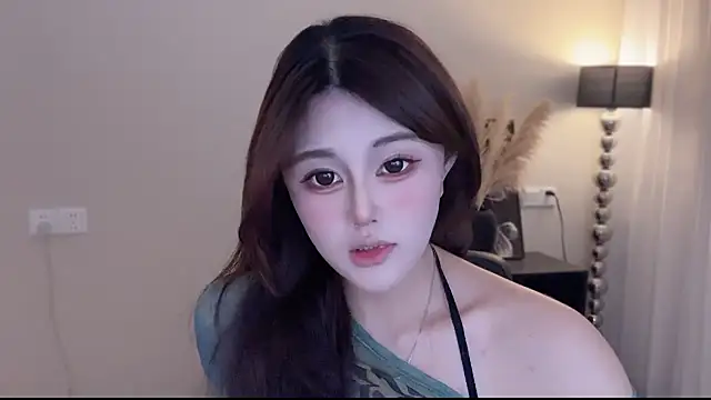 Strawberrybabyy1 online show from January 12, 2026, 3:50 pm