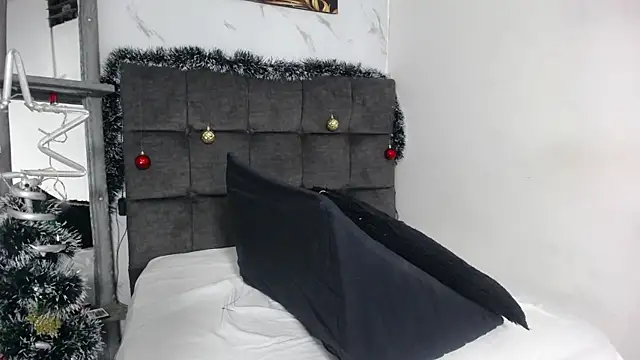 mikoto urab online show from January 5, 2025, 6:46 am