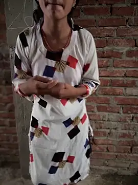 Snapshot of DiyAsingHh chatting on October 2, 2025, 1:01 am DiyAsingHh online show from October 2, 2025, 1:01 am