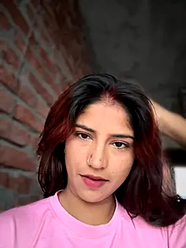 Snapshot of DiyAsingHh chatting on October 11, 2025, 12:32 am DiyAsingHh online show from October 11, 2025, 12:32 am