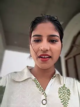 Snapshot of DiyAsingHh chatting on October 17, 2025, 12:25 am DiyAsingHh online show from October 17, 2025, 12:25 am