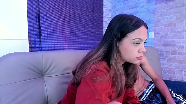 Snapshot of miaa_lux chatting on March 7, 2025, 9:59 pm miaa lux online show from March 7, 2025, 9:59 pm