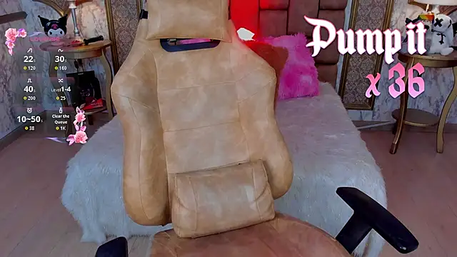 Snapshot of SoffiQueen chatting on October 21, 2025, 8:20 pm SoffiQueen online show from October 21, 2025, 8:20 pm