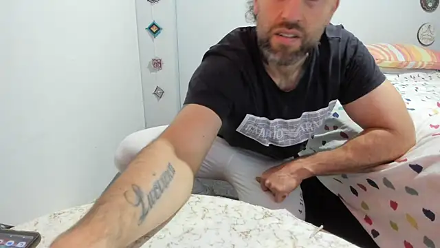 Snapshot of Antoniohot2024 chatting on December 7, 2024, 12:56 pm Antoniohot2024 online show from December 7, 2024, 12:56 pm