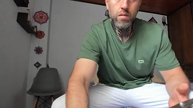 Snapshot of Antoniohot2024 chatting on January 29, 2025, 2:21 pm Antoniohot2024 online show from January 29, 2025, 2:21 pm