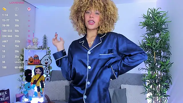 natty romanof 18 online show from September 24, 2025, 12:08 pm