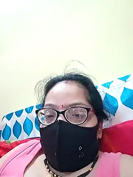 heenage online show from May 9, 2026, 6:18 am