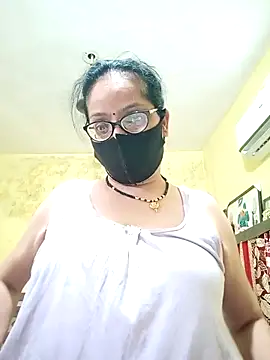 heenage online show from May 11, 2026, 5:46 am