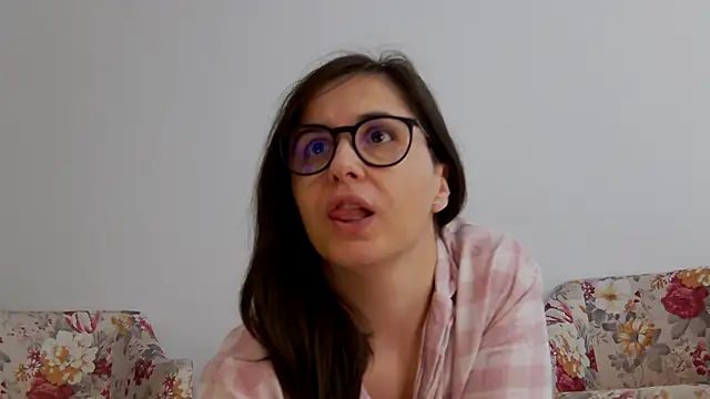 SophieeRain online show from October 17, 2025, 8:39 am